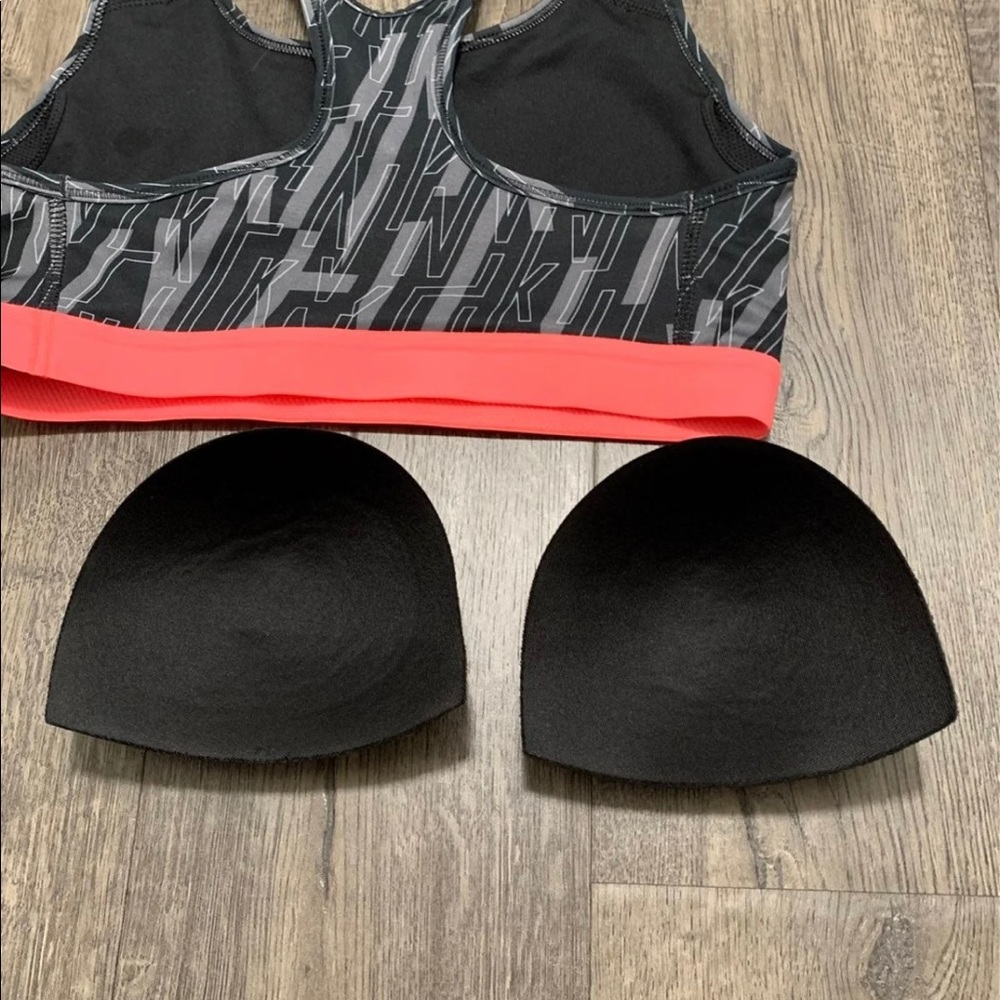 Nike Sports Bra - Picture 3 of 6